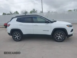 2024 Jeep Compass Limited with VIN 3C4NJDCN5RT145262, listed as a IAAI auction lot 41954147 with 10,933 mi miles and . Bid and sale history available at carsss.com. Image 13.