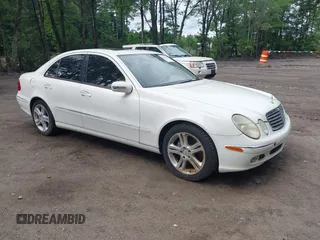 2006 Mercedes-Benz E 350 z VIN WDBUF56J06A834994, wystawiony jako IAAI lot #42475214 z przebiegiem Nie podano mil oraz . Historia ofert i sprzedaży dostępna na DreamBid. Obrazek 1.