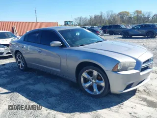 2014 Dodge Charger SXT with VIN 2C3CDXHG6EH166994, listed as a IAAI auction lot 41801739 with 163,314 mi miles. Bid and sale history available at carsss.com. Image 1.