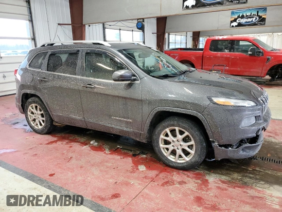 2015 Jeep Cherokee Latitude with VIN 1C4PJMCS8FW769920, listed as a Copart auction lot 46282335 with 143,469 mi miles and Salvage Title. Bid and sale history available at carsss.com. Image 4.