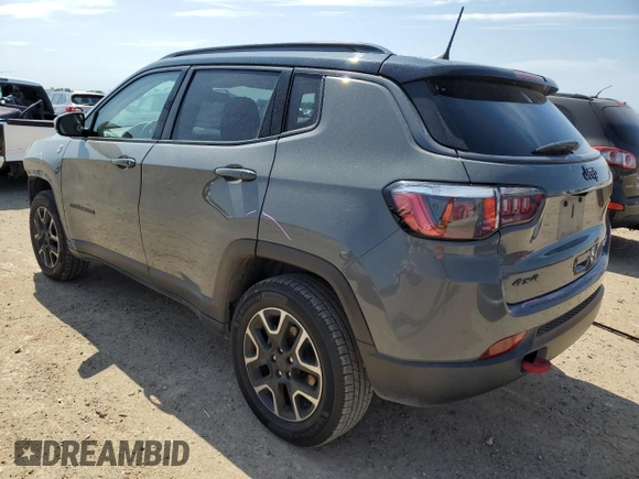 2020 Jeep Compass Trailhawk z VIN 3C4NJDDB7LT118589, wystawiony jako Copart lot #55264435 z przebiegiem 96 330 mil mil oraz Szkoda całkowita • Salvage title. Historia ofert i sprzedaży dostępna na DreamBid. Obrazek 2.