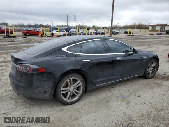 2013 Tesla Model S with VIN 5YJSA1AC4DFP10725, listed as a Copart auction lot 50955945 with 125,512 mi miles and Salvage Title. Bid and sale history available at carsss.com. Image 3.