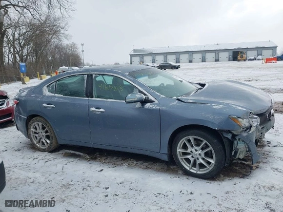 2011 Nissan Maxima 3.5 S with VIN 1N4AA5AP7BC869115, listed as a IAAI auction lot 41617813 with 132,000 mi miles. Bid and sale history available at carsss.com. Image 14.