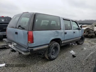 1999 Chevrolet Suburban with VIN 1GNEC16R3XJ492964, listed as a Copart auction lot 42053405 with 253,405 mi miles and Salvage Title. Bid and sale history available at carsss.com. Image 3.