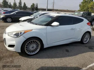 2013 Hyundai Veloster w/Gray Int with VIN KMHTC6AD4DU139521, listed as a Copart auction lot 83254954 with 172,195 mi miles and Clean Title. Bid and sale history available at carsss.com. Image 1.