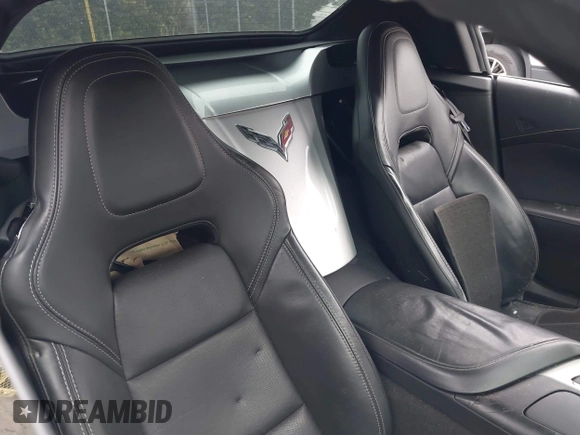2019 Chevrolet Corvette 1LT with VIN 1G1YB3D72K5113016, listed as a IAAI auction lot 41311267 with 62,898 mi miles. Bid and sale history available at carsss.com. Image 8.