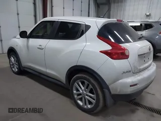 2012 Nissan Juke SL with VIN JN8AF5MV8CT122182, listed as a IAAI auction lot 41670838 with 120,351 mi miles. Bid and sale history available at carsss.com. Image 3.