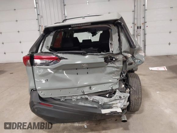 2020 Toyota RAV4 XLE with VIN 2T3P1RFV8LC099090, listed as a IAAI auction lot 41830989 with 99,024 mi miles. Bid and sale history available at carsss.com. Image 16.