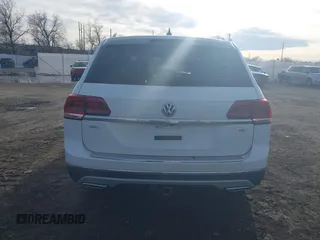 2018 Volkswagen Atlas SEL with VIN 1V2ER2CA5JC586141, listed as a IAAI auction lot 41637882 with 80,515 mi miles and . Bid and sale history available at DreamBid. Image 17.
