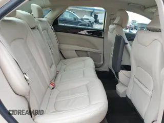 2018 Lincoln MKZ Select z VIN 3LN6L5C90JR621602, wystawiony jako Copart lot #50228505 z przebiegiem 89 101 mil mil oraz Szkoda całkowita • Salvage title. Historia ofert i sprzedaży dostępna na DreamBid. Obrazek 10.