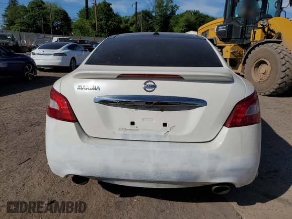 2011 Nissan Maxima SV z VIN 1N4AA5AP1BC857462, wystawiony jako Copart lot #57588525 z przebiegiem 103 476 mil mil oraz Czysty tytuł • Clean title. Historia ofert i sprzedaży dostępna na DreamBid. Obrazek 6.