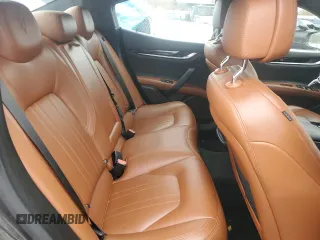 2017 Maserati Ghibli S Q4 z VIN ZAM57RTA4H1248389, wystawiony jako Copart lot #85218514 z przebiegiem 68 272 mil mil oraz Szkody całkowita. Historia ofert i sprzedaży dostępna na DreamBid. Obrazek 10.