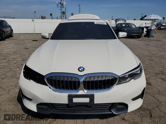 2021 BMW 3 Series 330i with VIN 3MW5R1J0XM8C09626, listed as a Copart auction lot 52205805 with 52,261 mi miles and Salvage title. Bid and sale history available at DreamBid. Image 5.
