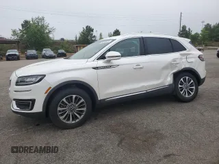 2019 Lincoln Nautilus Select с VIN 2LMPJ6K96KBL67271, выставлен на аукционе Copart как лот 58220975 с пробегом 67 527 миль миль и Списание • Salvage title. История ставок и продаж доступна на DreamBid. Изображение 1.