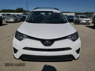 2017 Toyota RAV4 LE z VIN 2T3BFREV5HW539530, wystawiony jako Copart lot #63532715 z przebiegiem 86 515 mil mil oraz Szkoda całkowita • Salvage title. Historia ofert i sprzedaży dostępna na DreamBid. Obrazek 5.
