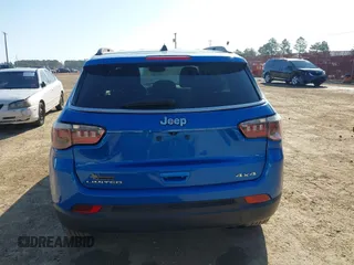 2020 Jeep Compass Limited with VIN 3C4NJDCB3LT127100, listed as a IAAI auction lot 41767535 with 114,114 mi miles. Bid and sale history available at carsss.com. Image 17.