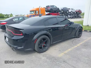 2020 Dodge Charger SRT Hellcat z VIN 2C3CDXL9XLH134202, wystawiony jako IAAI lot #42402856 z przebiegiem 24 675 mil mil oraz . Historia ofert i sprzedaży dostępna na DreamBid. Obrazek 4.