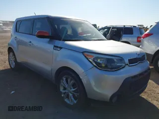 2015 Kia Soul + with VIN KNDJP3A57F7784205, listed as a IAAI auction lot 42001560 with 180,889 mi miles. Bid and sale history available at carsss.com. Image 1.