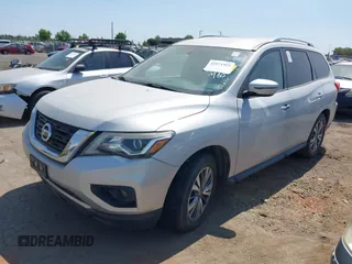 2019 Nissan Pathfinder SV with VIN 5N1DR2MN1KC624928, listed as a IAAI auction lot 42571925 with 77,427 mi miles and . Bid and sale history available at DreamBid. Image 2.