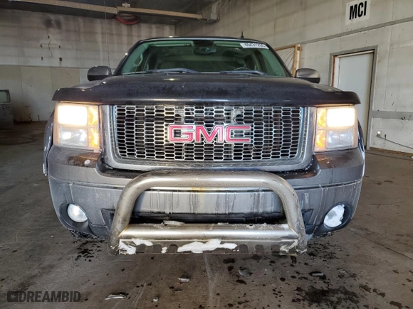 2008 GMC Sierra 1500 Work Truck with VIN 2GTEK133281296909, listed as a Copart auction lot 46431205 with 187,024 mi miles and Salvage Title. Bid and sale history available at carsss.com. Image 5.