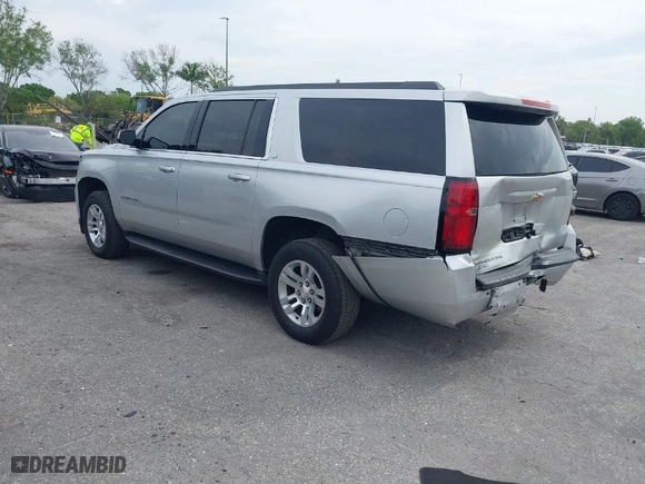 2019 Chevrolet Suburban LT with VIN 1GNSCHKC6KR372891, listed as a IAAI auction lot 41870878 with 92,161 mi miles. Bid and sale history available at carsss.com. Image 3.