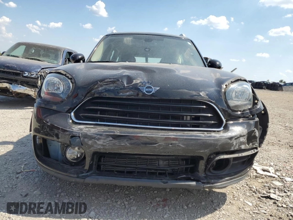 2019 MINI Countryman Cooper with VIN WMZYS7C53K3F45790, listed as a Copart auction lot 70403734 with 51,196 mi miles and Salvage Title. Bid and sale history available at carsss.com. Image 5.