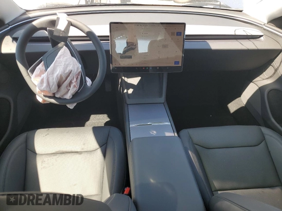 2025 Tesla Model 3 Long Range z VIN 5YJ3E1EBXSF979187, wystawiony jako Copart lot #53171955 z przebiegiem 198 mil mil oraz Szkoda całkowita • Salvage title. Historia ofert i sprzedaży dostępna na DreamBid. Obrazek 8.