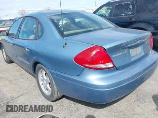 2006 Ford Taurus SE with VIN 1FAFP53U06A207921, listed as a IAAI auction lot 41892288 with 1 mi miles. Bid and sale history available at carsss.com. Image 3.
