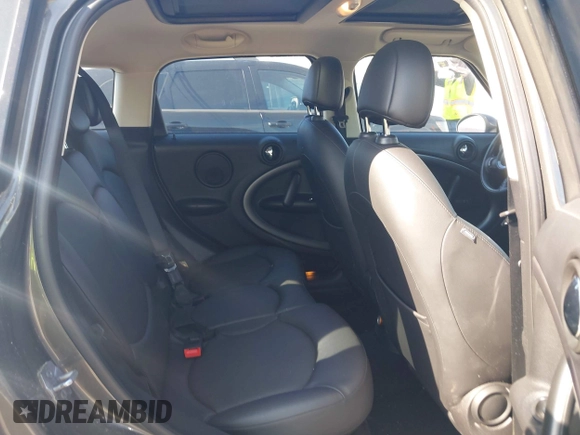 2012 MINI Countryman S with VIN WMWZC3C53CWP20219, listed as a IAAI auction lot 42541437 with 133,905 mi miles and . Bid and sale history available at DreamBid. Image 8.