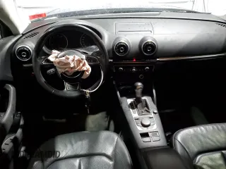 2015 Audi A3 Premium z VIN WAUACGFF4F1020977, wystawiony jako Copart lot #52720745 z przebiegiem 124 435 mil mil oraz Szkody całkowita. Historia ofert i sprzedaży dostępna na DreamBid. Obrazek 8.