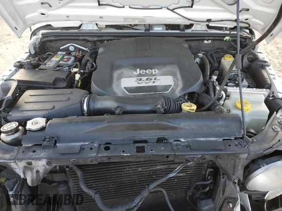 2013 Jeep Wrangler Unlimited Sport with VIN 1C4BJWDG6DL582321, listed as a Copart auction lot 85899314 with 182,953 mi miles and Clean title. Bid and sale history available at DreamBid. Image 14.