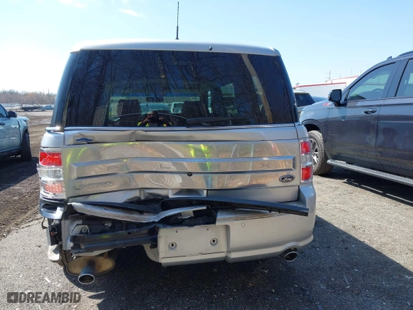 2017 Ford Flex Limited with VIN 2FMGK5D8XHBA02561, listed as a IAAI auction lot 41930255 with 166,465 mi miles. Bid and sale history available at carsss.com. Image 16.