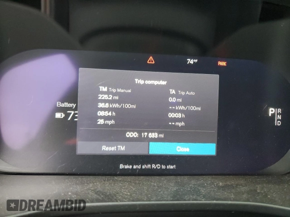 2022 Volvo XC40 Twin Plus z VIN YV4ED3UR0N2691608, wystawiony jako Copart lot #79759674 z przebiegiem 17 633 mil mil oraz Szkoda całkowita • Salvage title. Historia ofert i sprzedaży dostępna na DreamBid. Obrazek 9.