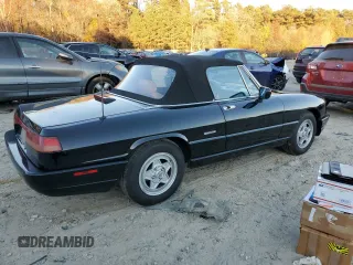 1991 Alfa Romeo Spider z VIN ZARBB32G1M6007546, wystawiony jako Copart lot #79666614 z przebiegiem 72 567 mil mil oraz Czysty tytuł • Clean title. Historia ofert i sprzedaży dostępna na DreamBid. Obrazek 3.