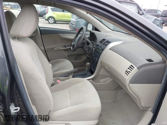 2009 Toyota Corolla with VIN 1NXBU40E99Z138136, listed as a IAAI auction lot 41967052 with 207,892 mi miles. Bid and sale history available at carsss.com. Image 5.