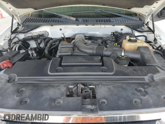 2008 Ford Expedition SSV with VIN 1FMFU15598LA28992, listed as a Copart auction lot 60833655 with 205,413 mi miles and Clean title. Bid and sale history available at DreamBid. Image 12.
