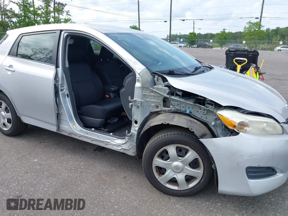 2009 Toyota Matrix with VIN 2T1KU40E19C126046, listed as a IAAI auction lot 42123631 with 71,409 mi miles and . Bid and sale history available at carsss.com. Image 6.