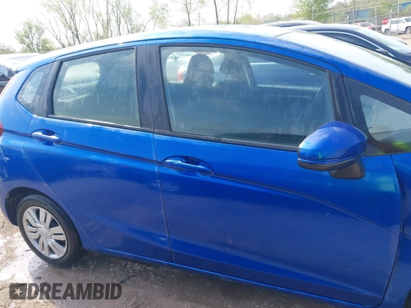 2016 Honda Fit LX with VIN JHMGK5H55GS010607, listed as a IAAI auction lot 42151316 with 39,944 mi miles. Bid and sale history available at carsss.com. Image 14.