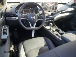 2023 Nissan Altima SR z VIN 1N4BL4CV2PN408419, wystawiony jako Copart lot #53984395 z przebiegiem 25 062 mil mil oraz Szkoda całkowita • Salvage title. Historia ofert i sprzedaży dostępna na DreamBid. Obrazek 8.
