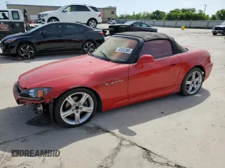 2004 Honda S2000 z VIN JHMAP21464S000882, wystawiony jako Copart lot #52933385 z przebiegiem 103 517 mil mil oraz Szkody całkowita. Historia ofert i sprzedaży dostępna na DreamBid. Obrazek 1.