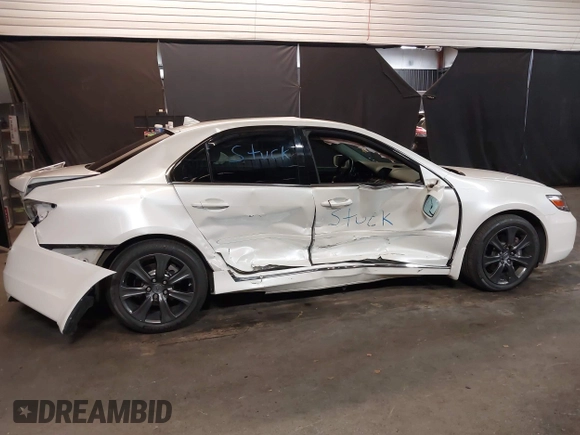 2010 Acura RL Technology with VIN JH4KB2F67AC001882, listed as a IAAI auction lot 40549480 with 122,164 mi miles and . Bid and sale history available at DreamBid. Image 6.