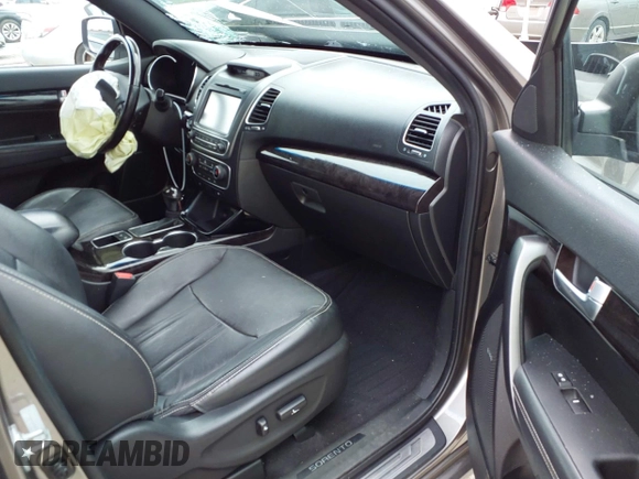 2014 Kia Sorento SX with VIN 5XYKWDA79EG440486, listed as a IAAI auction lot 41918486 with 167,288 mi miles and . Bid and sale history available at DreamBid. Image 5.