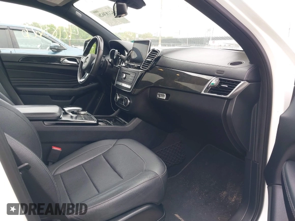2016 Mercedes-Benz GLE 450 AMG с VIN 4JGED6EB9GA013580, выставлен на аукционе IAAI как лот 42183626 с пробегом 63 950 миль миль и . История ставок и продаж доступна на DreamBid. Изображение 5.