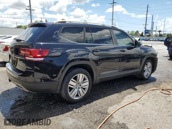 2019 Volkswagen Atlas SE z VIN 1V2WR2CA0KC546619, wystawiony jako Copart lot #56296225 z przebiegiem 105 777 mil mil oraz Nie do naprawy • Non repairable. Historia ofert i sprzedaży dostępna na DreamBid. Obrazek 3.