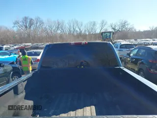 2007 GMC Sierra 1500 SLT z VIN 2GTEK133X71616220, wystawiony jako IAAI lot #41669281 z przebiegiem 269 626 mil mil oraz . Historia ofert i sprzedaży dostępna na DreamBid. Obrazek 12.