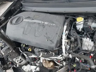 2019 Jeep Cherokee Latitude Plus with VIN 1C4PJMLX8KD234278, listed as a IAAI auction lot 41631098 with 70,003 mi miles. Bid and sale history available at carsss.com. Image 10.