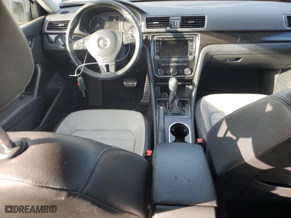 2015 Volkswagen Passat 1.8T SE w/Sunroof & Nav with VIN 1VWBT7A36FC060788, listed as a Copart auction lot 78257714 with 92,835 mi miles and Salvage Title. Bid and sale history available at carsss.com. Image 8.