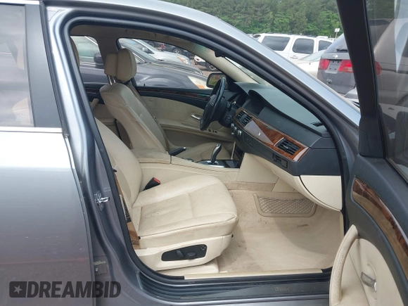 2008 BMW 5 Series 528i with VIN WBANU53548CT14787, listed as a IAAI auction lot 42122305 with 154,309 mi miles and . Bid and sale history available at carsss.com. Image 5.