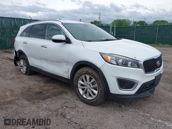 2016 Kia Sorento LX with VIN 5XYPG4A36GG035639, listed as a IAAI auction lot 42140364 with 142,711 mi miles. Bid and sale history available at carsss.com. Image 1.