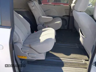 2014 Toyota Sienna LE AAS with VIN 5TDKK3DC6ES489789, listed as a IAAI auction lot 41899933 with 81,090 mi miles and . Bid and sale history available at DreamBid. Image 8.